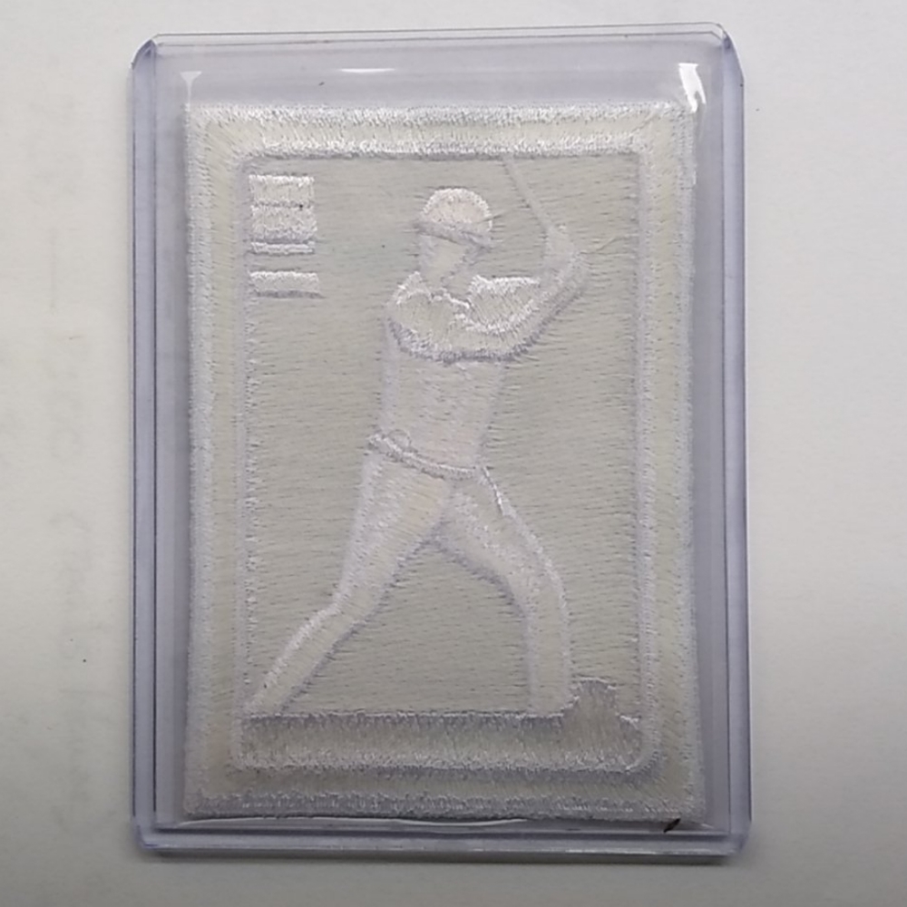Topps 2021 Cloth Rookie Patch Reprint - Picture 2 of 2